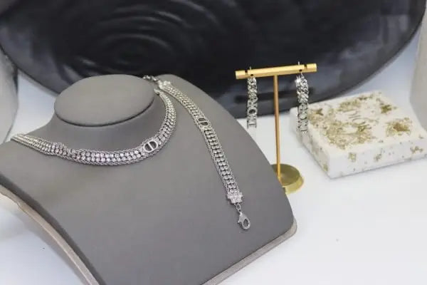 Refined Crystal Choker Necklace - view 5