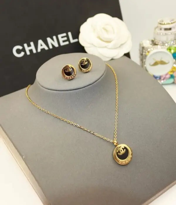 Modern Vintage Inspired Cc Medallion Gold Tone Resin - view 5