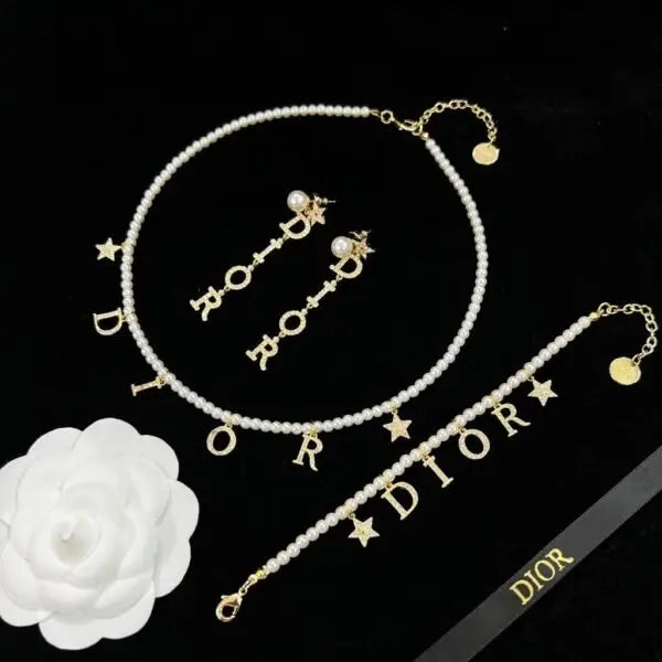 Dressy Solitaire Crystal Necklace and Bracelet Set Si Er - view 6