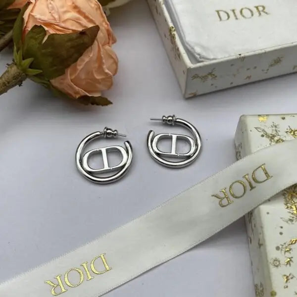 Minimal-Luxe Cd Crystal Stud Earring Si Er - view 10