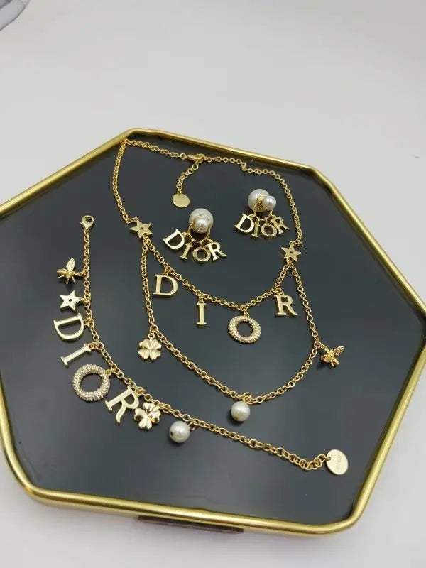 Timeless Layered Stylish Necklace Gold - view 5