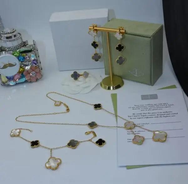Sophisticated Multicolor Clover Set - view 5