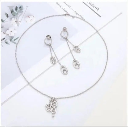 Dior 211 Dior 211 Earrings Set – View 5