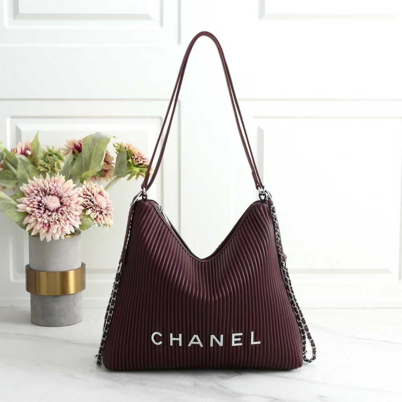 Dressy Maxi Hobo Purple Shiny Lambskin Bag - view 4