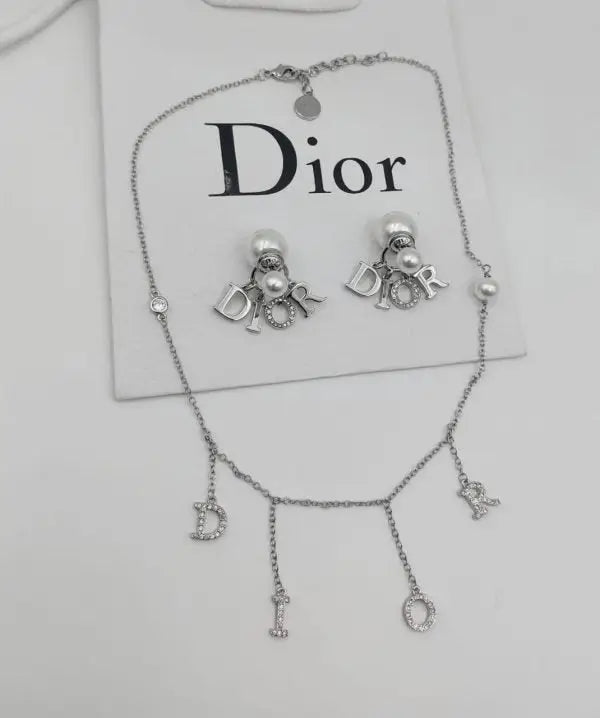Elevated Letter Charm Necklace Si Er - view 5