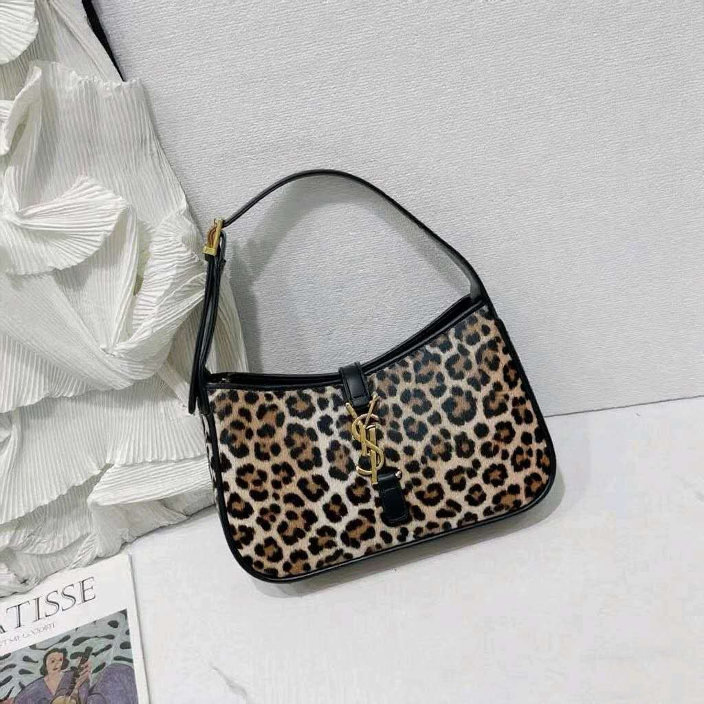 Everyday-Luxe Le 5 À 7 Leopard Print Bag - view 4