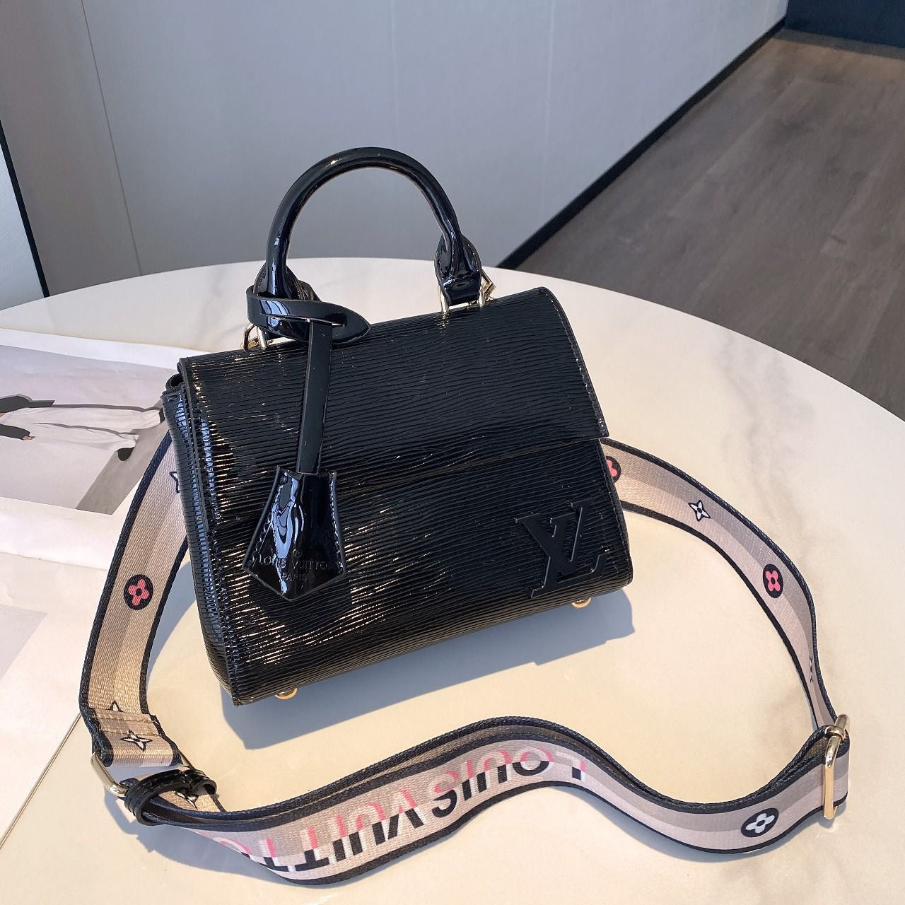 Dressy Cluny Mini Epi Leather Black Bag - view 4