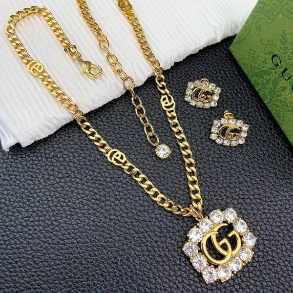 Premium-Look GG Pearl Pendant Chain Necklace Gold - view 6