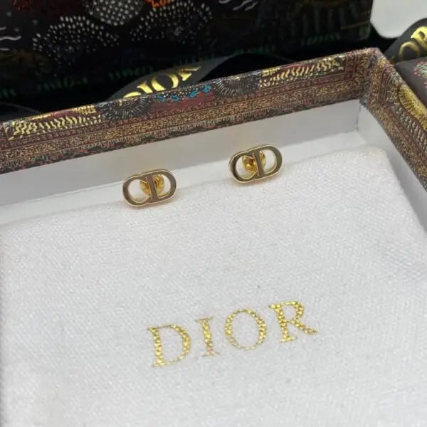 Minimal-Luxe Cd Crystal Stud Earring Si Er - view 13