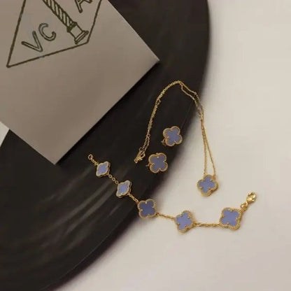 Van Cleef & Arpels Alhambra Clover Jewelry Set - White – View 7