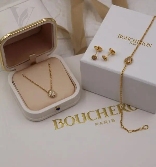 Boucheron Valentino VLogo Signature Embellished Hoop Earrings - Pearl, Gold – View 4