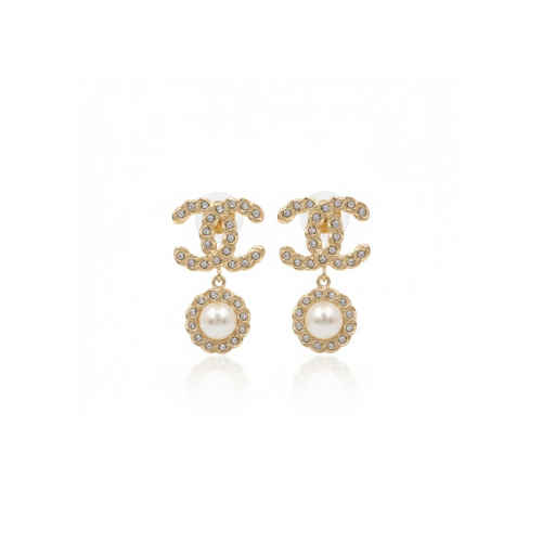 Minimal-Luxe Gold Earrings Drop Pearls