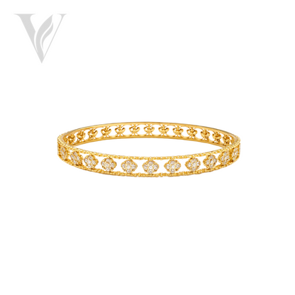 Van Cleef & Arpels Clover Bangle Bracelet - Gold, Diamond Detail – View 2