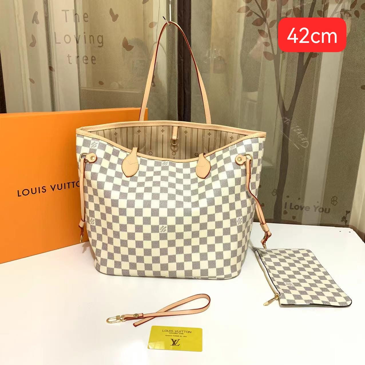 Sophisticated Everyday Tote Gm Damier Azur - view 4