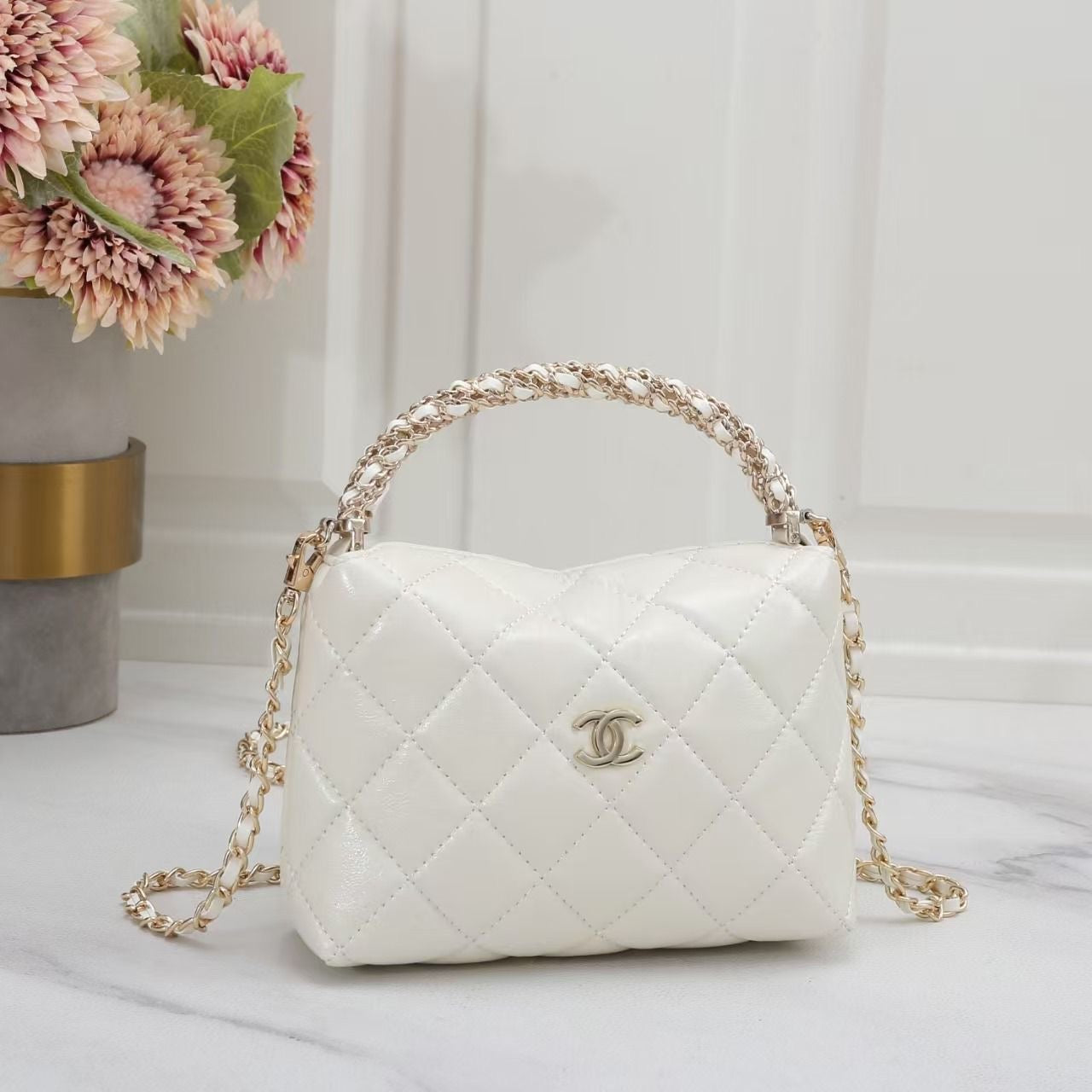Detailed 25s Coco Crush Handle Caviar White Lghw Bag - view 4