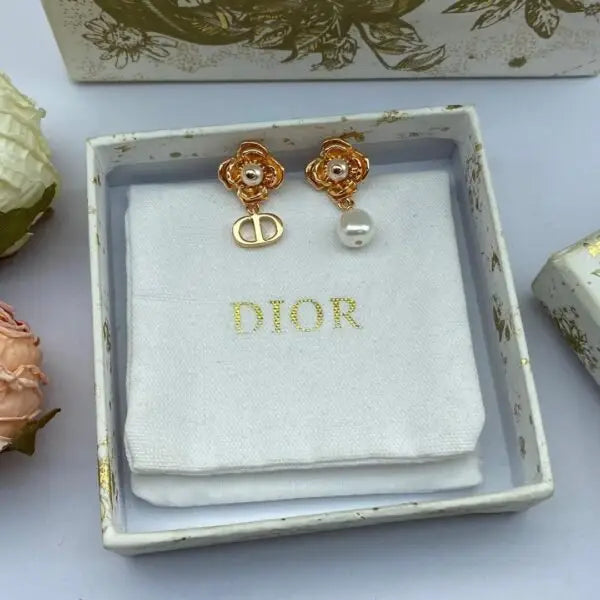 Sharp Cd Floral Pearl Drop Earring Gold - view 5