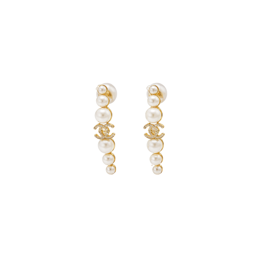 Detailed Vintage Cc Pearl Curved Claw Earrings Gold Finish
