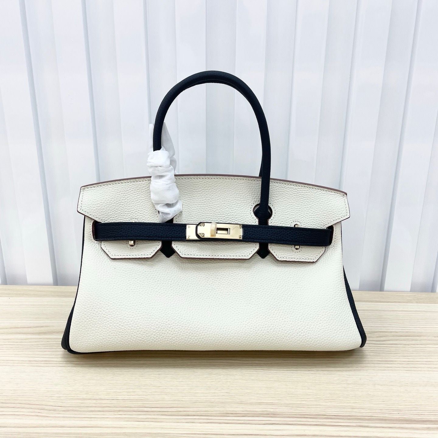 Dressy Structured Carryall White Black Touch Bag - view 5