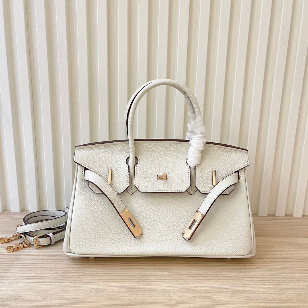 Sharp Structured Carryall Craie Togo Bag - view 5