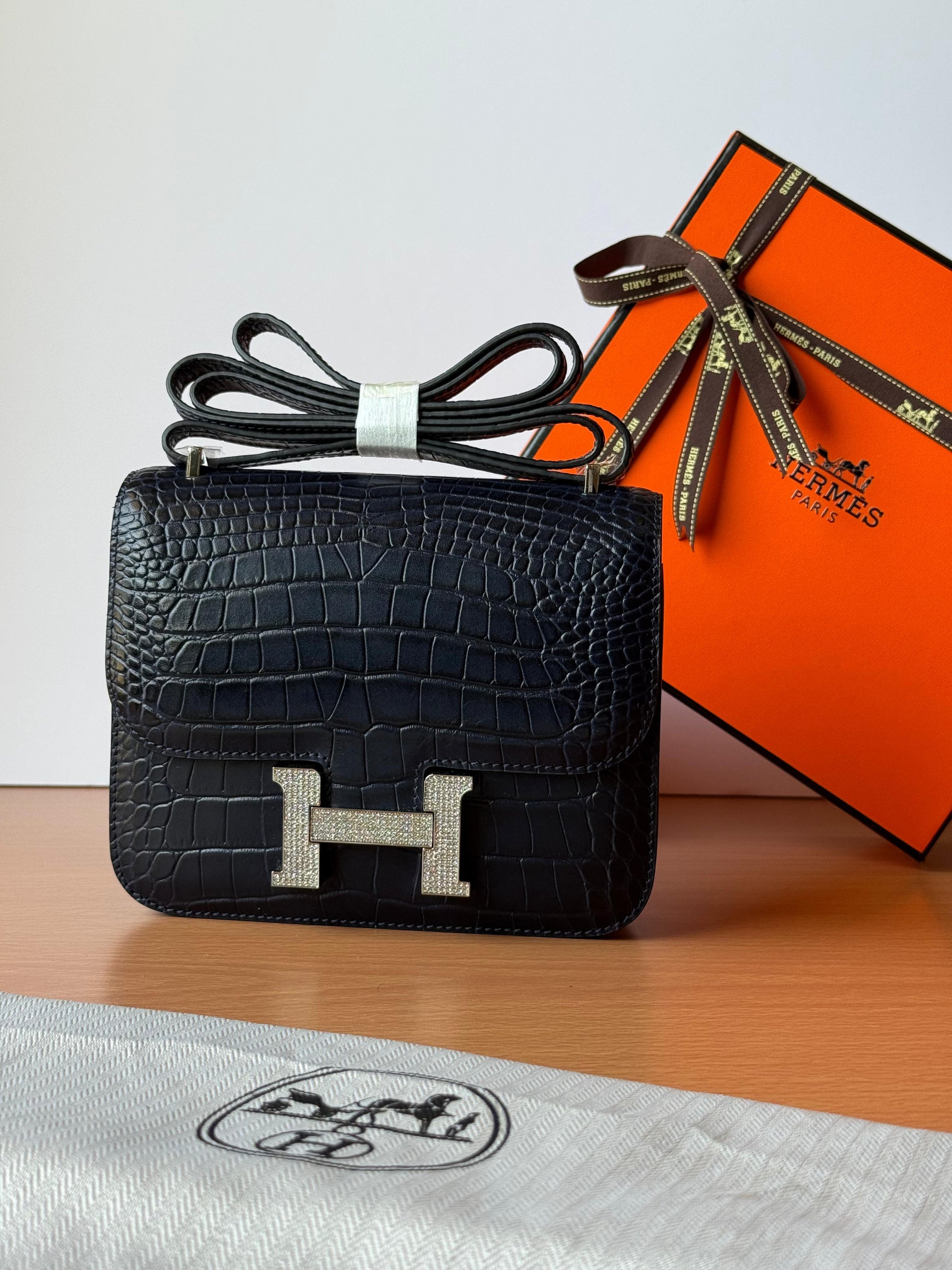 Dressy Constance 18 Étoupe Epsom Bag - view 4