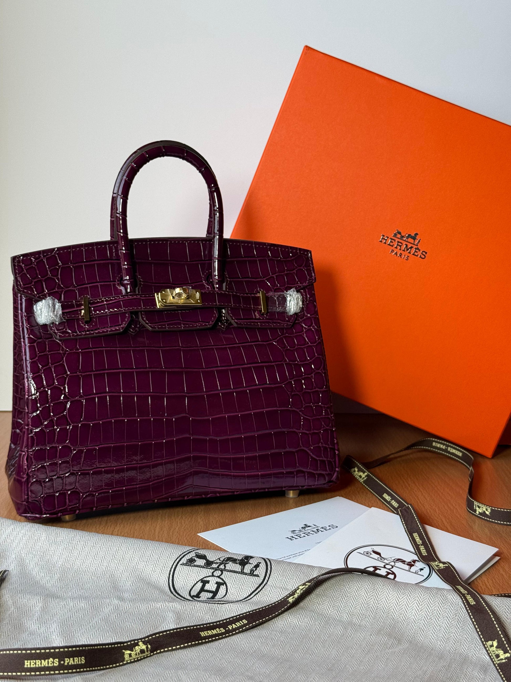 Sophisticated Structured Carryall 30 Amethyst Bag - view 5