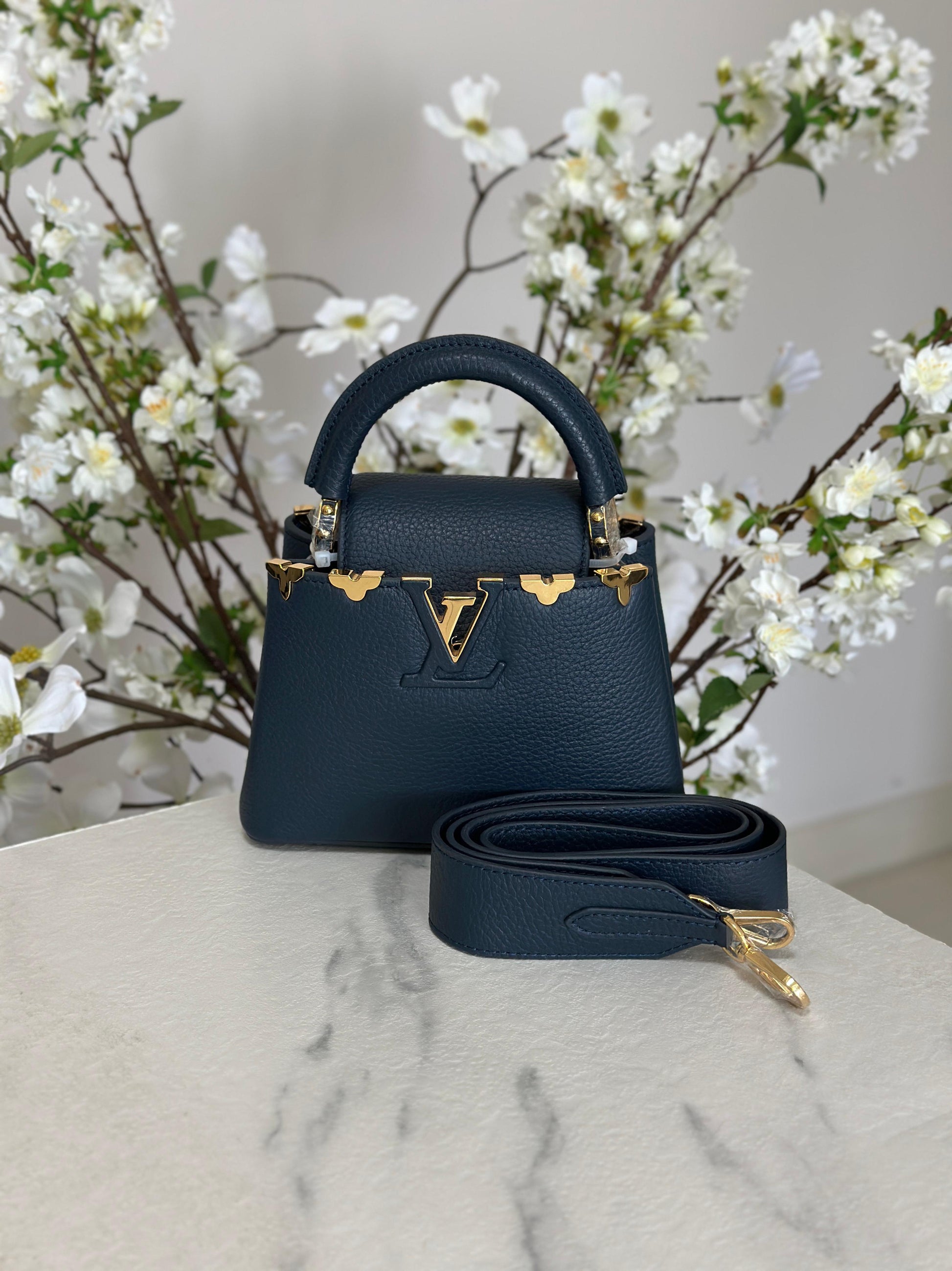 Premium-Look Ć Ucines Blue Bag - view 4