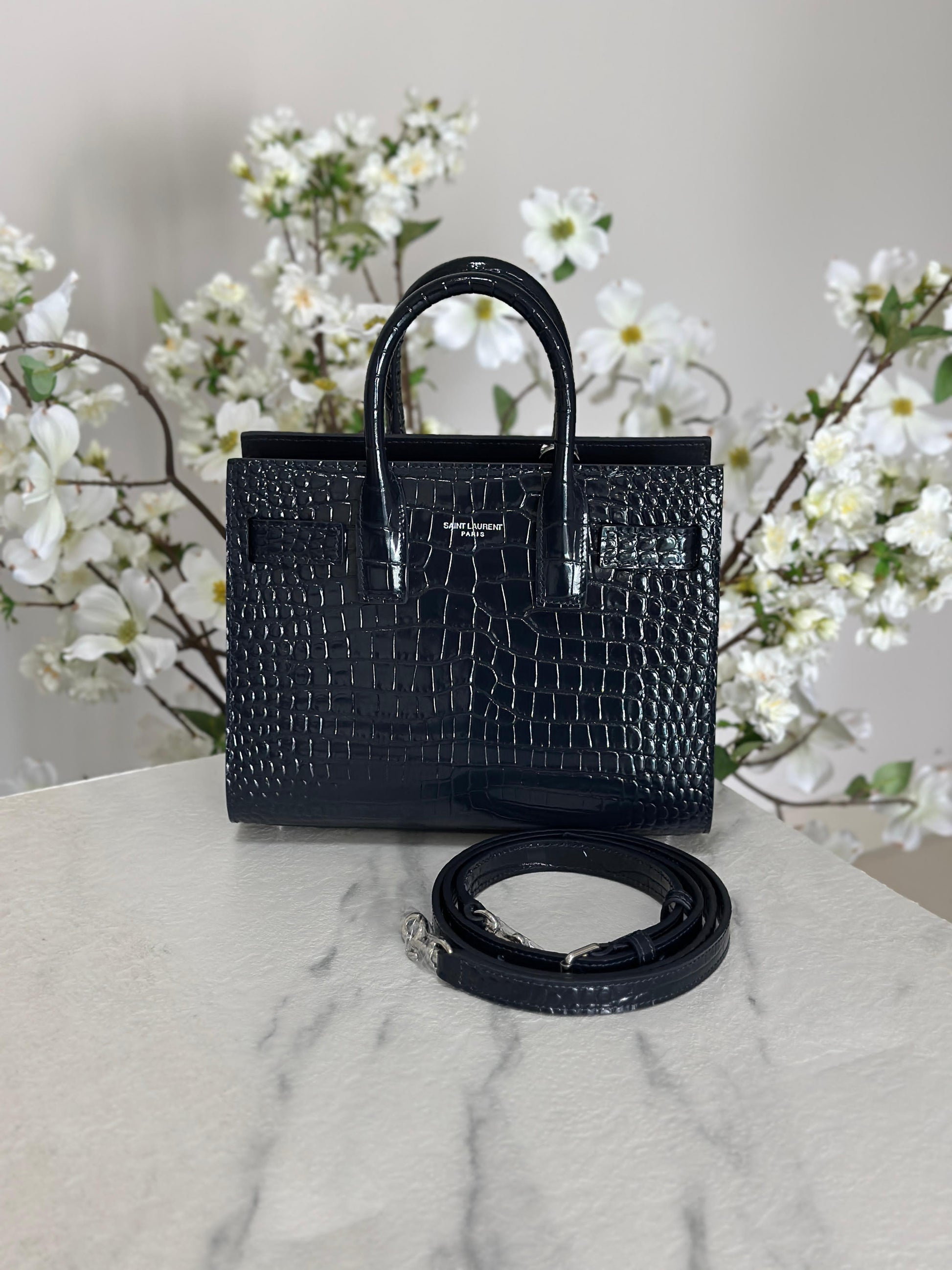 Statement Sac De Jour Black Bag - view 4