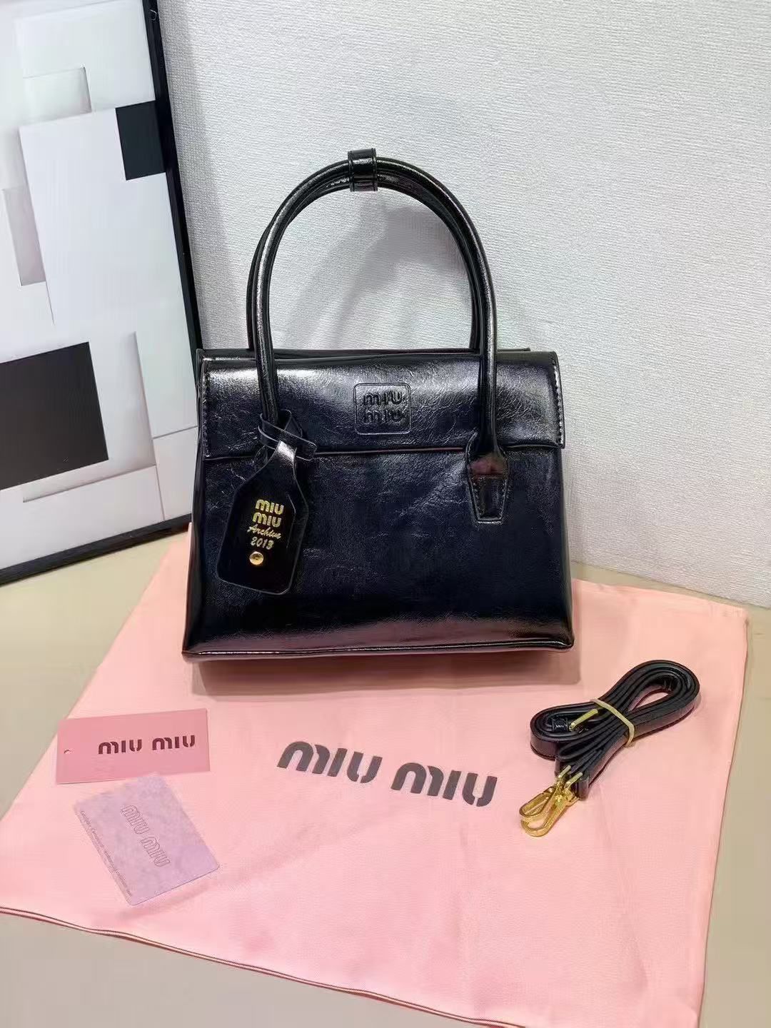 Dressy Miu Miu Solitaire Shiny Leather Black Bag - view 4