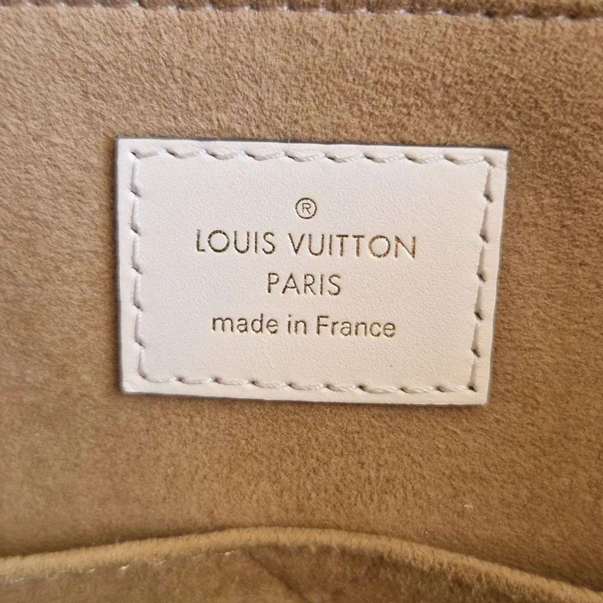 Clean-Finish Onthego MM Cream Monogram Bag - view 4
