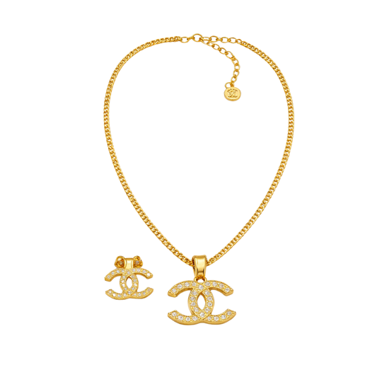 Sophisticated Vintage Clover Motif Diamond Set Yellow Gold