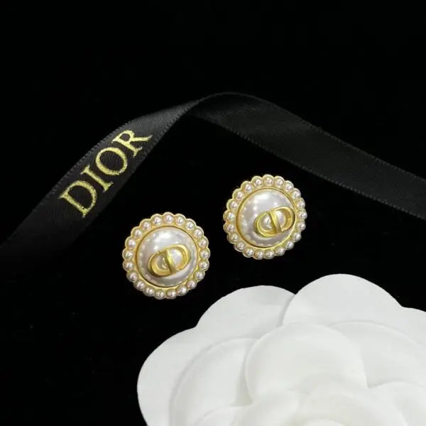 Modern Oblique Crystal Pearl Brooch Si Er - view 7