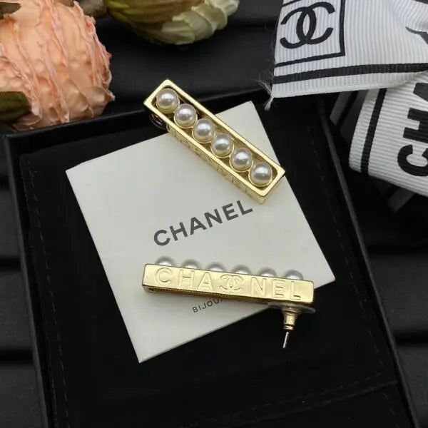 Sophisticated Cc Pearl Bar Stud Earrings - view 5