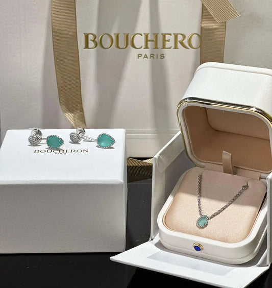 Sharp Boucheron Boheme Pendant Necklace Yellow Gold Diamonds - view 2