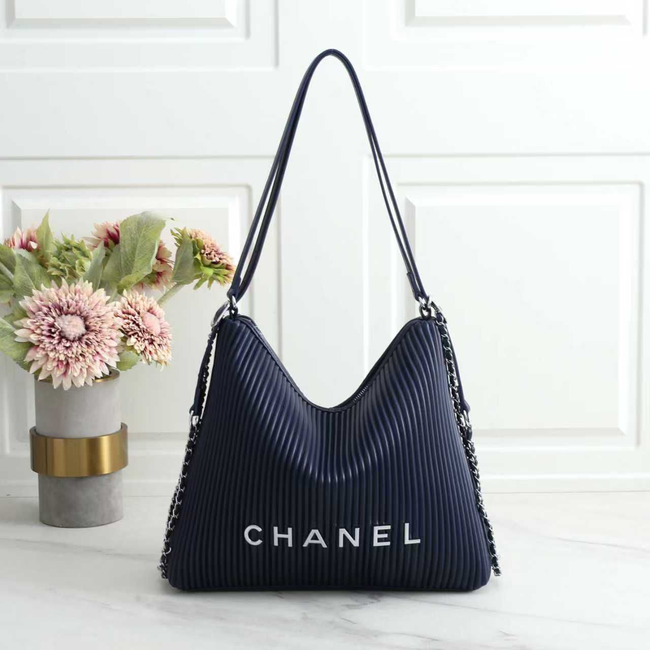 Detailed Maxi Hobo Ribbed Leather Blue Bag - view 4