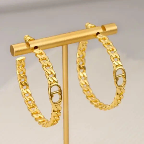 Everyday-Luxe Cd Chain Hoop Earring Gold - view 5