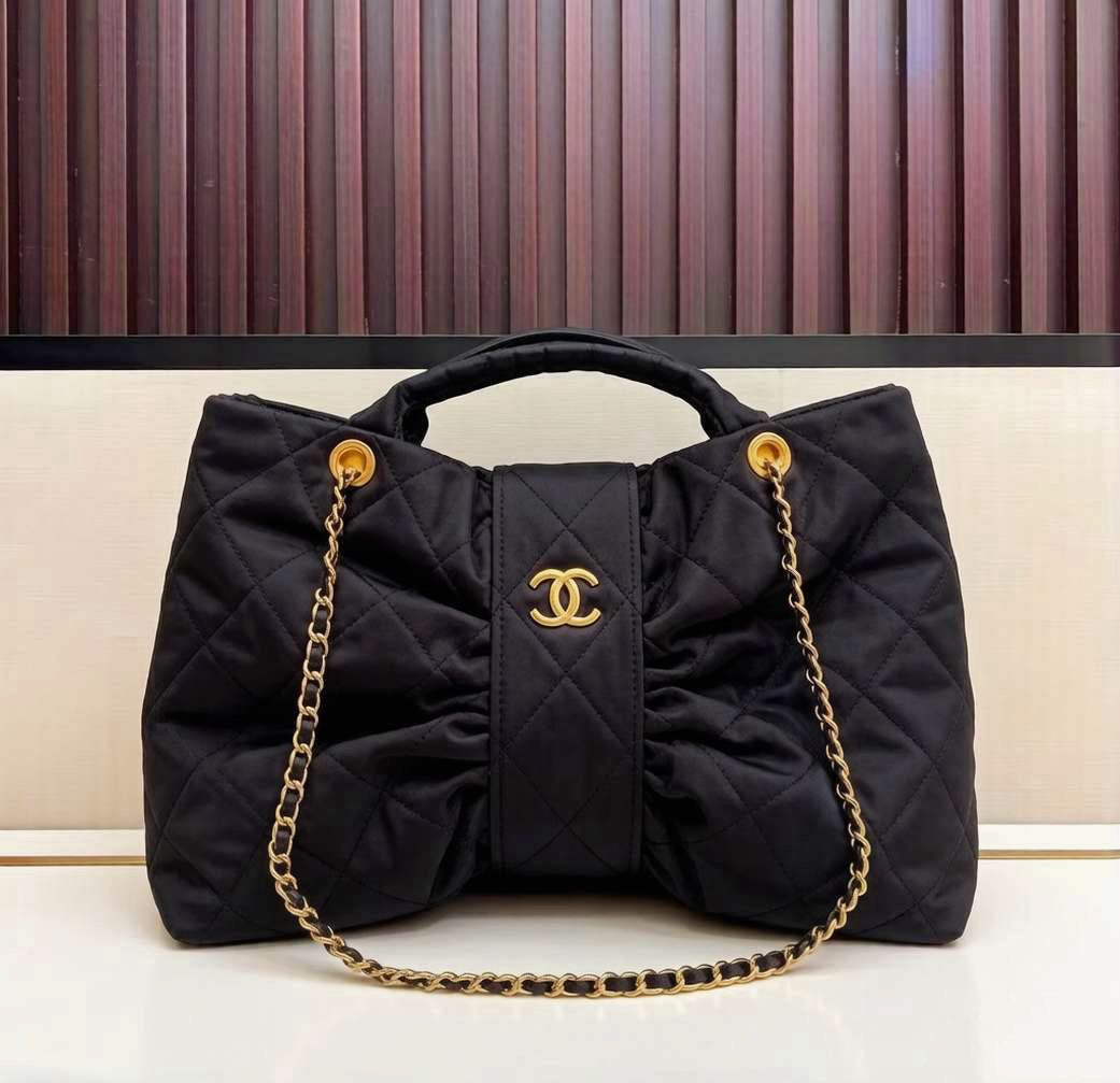 Everyday-Luxe Bow Black Bag - view 4