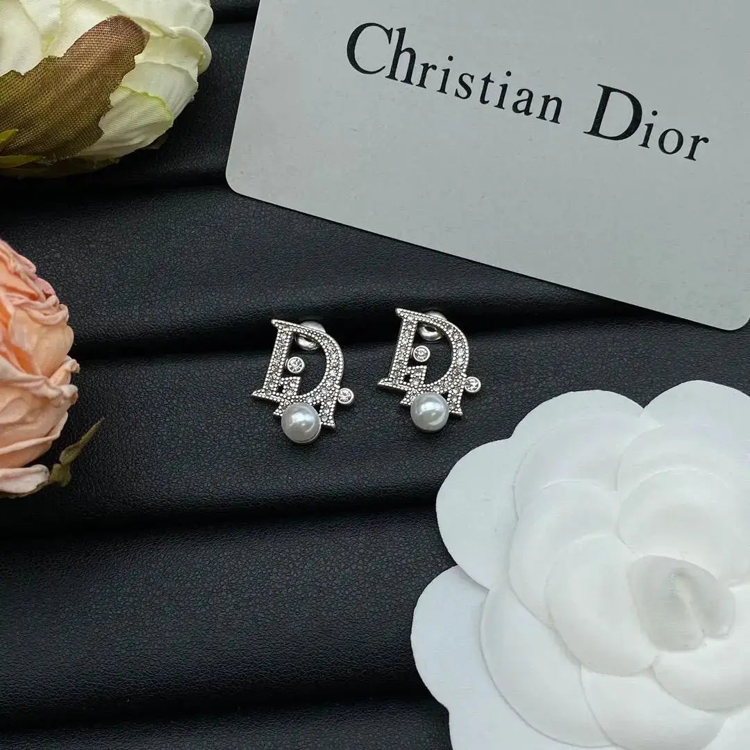 Modern Oblique Crystal Pearl Brooch Si Er - view 6