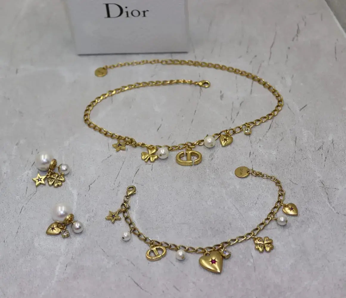 Premium-Look Cd Star Pearl Layered Necklace Gold - view 4