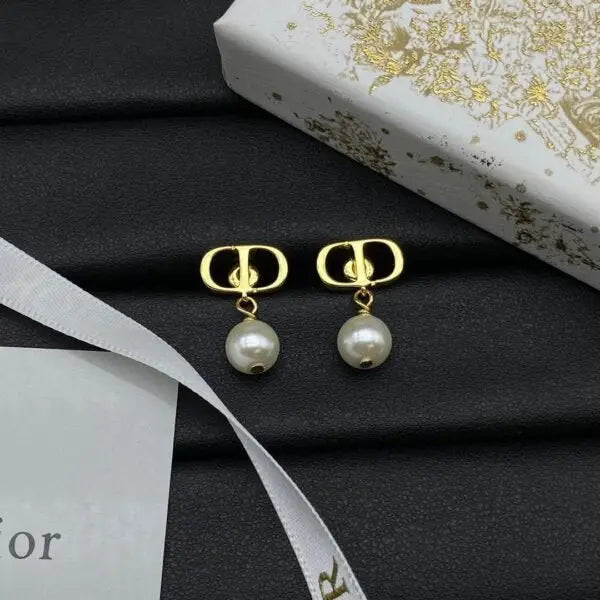 Sharp Cd Floral Pearl Drop Earring Gold - view 7