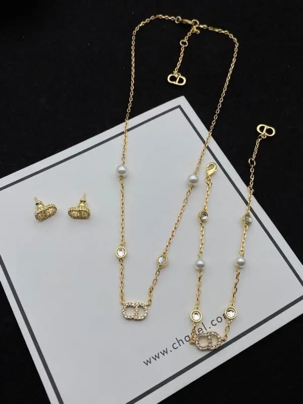 Statement Lune Gold Finish Resin Pearls Crystals - view 4