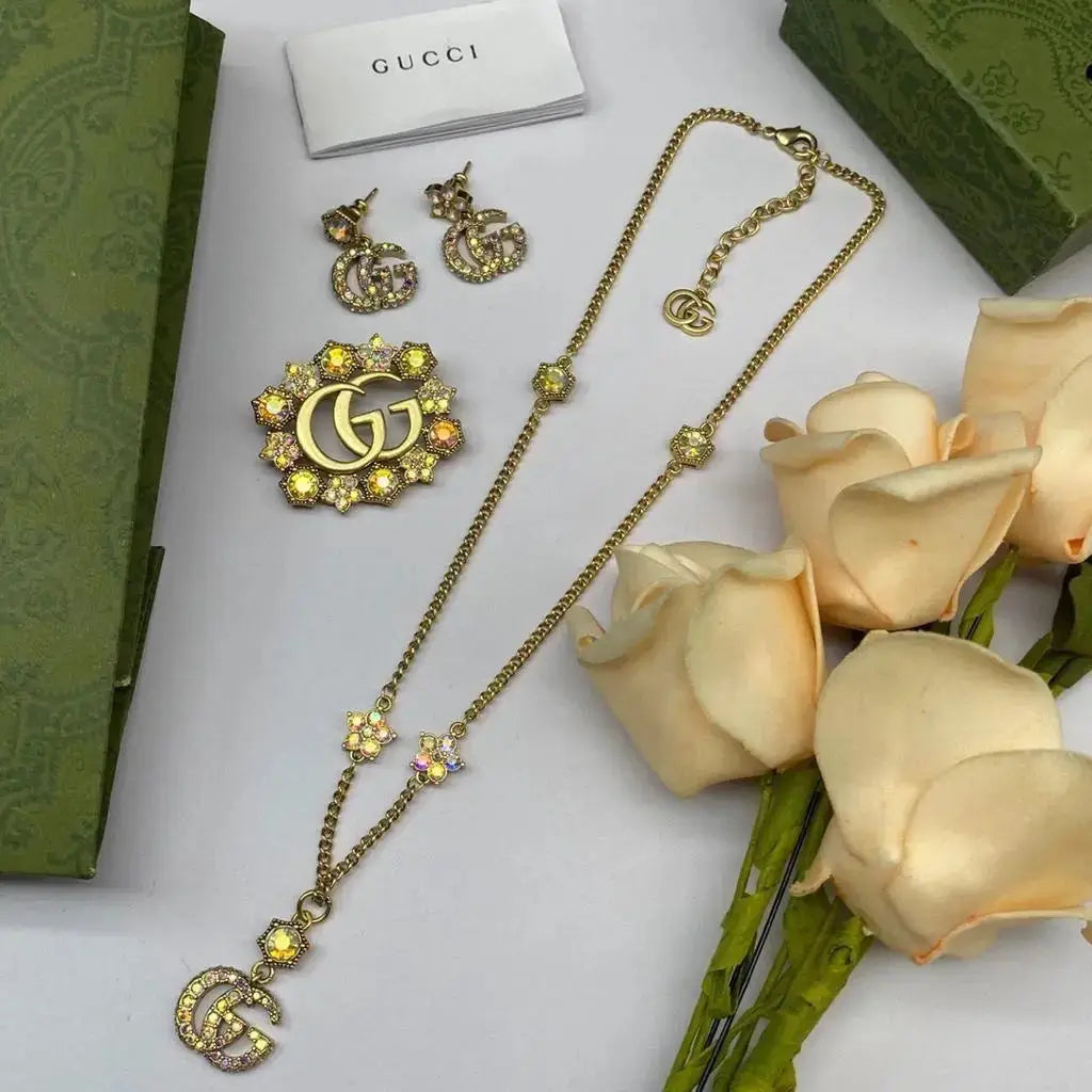 Sophisticated GG Crystal Earring Brooch Set Gold - view 4