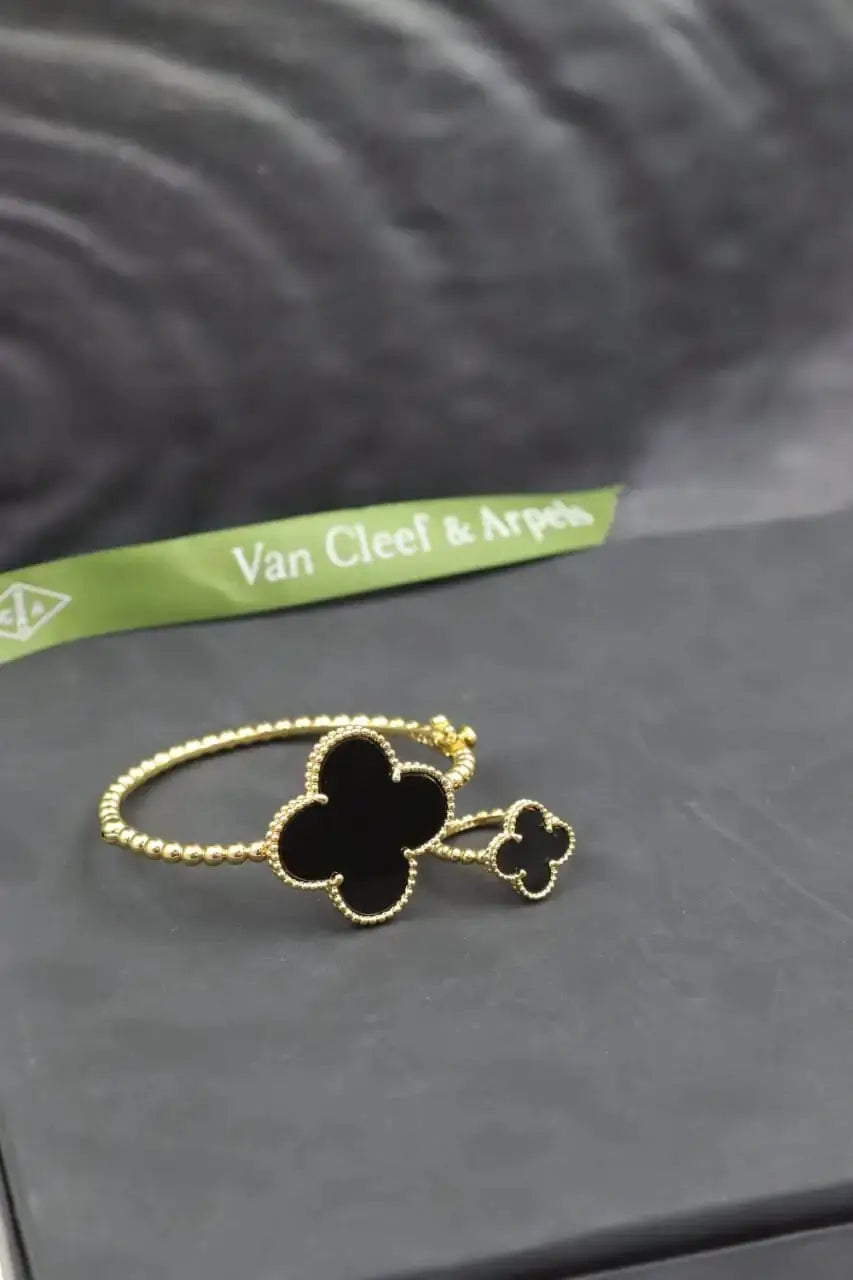 Elevated Clover Motif Bracelet Ring Set Gold - view 4