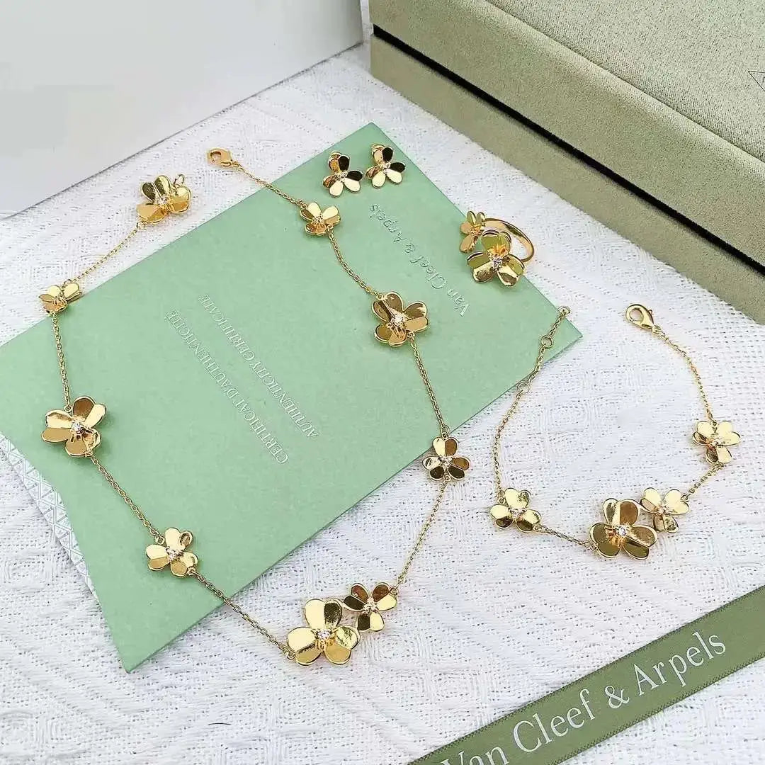 Minimal-Luxe Flower Motif Flower Set - view 4